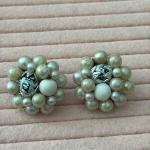 Vintage Cream and Silver Floral Earrings